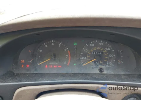 1996 Toyota Camry Dx/Le/Xle z USA, uszkodzony, nr VIN 4T1BG12K4TU724923